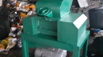   Plastic waste Crushing machine fabricated by Jafapris